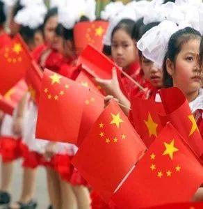 爱吃叶子的毛毛虫